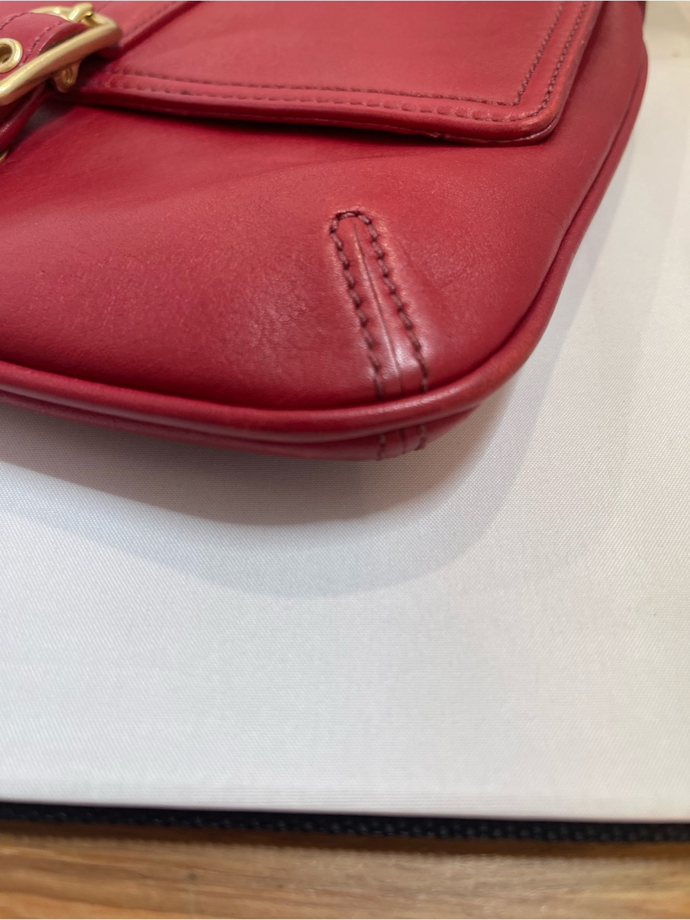 Vintage Coach Red Legacy Slim Flap Bag (9592) - Picture 4 of 9